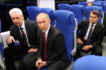 Путин и Собянин прокатились на «Ласточке» по Московскому центральному кольцу