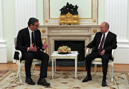 Президент Сербии рассчитывает на встречу с Владимиром Путиным в октябре