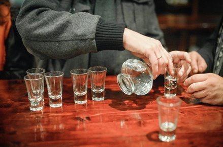 Употребление алкоголя в России снизилось на 40 процентов за 12 лет