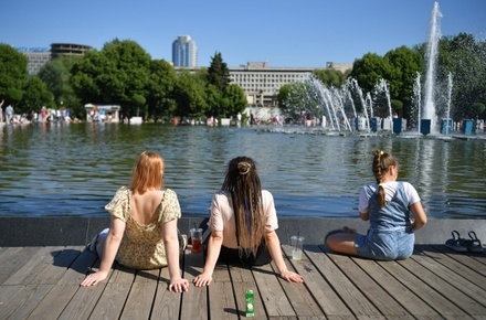 Суббота стала самым жарким днём в Москве с начала лета