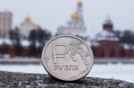 В правительстве возможную девальвацию рубля назвали «полной ерундой»