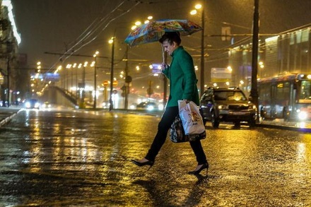 Синоптики обещают похолодание и дожди в Москве