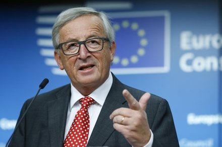 Глава Еврокомиссии обвинил Париж в расточительстве