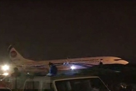 Летевший из Бангладеш в Дубай самолёт экстренно сел после попытки захвата