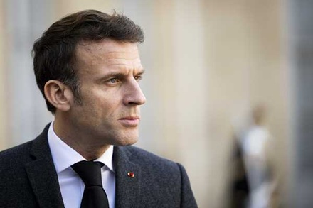 Президент Франции допустил возможность поставок самолётов Украине