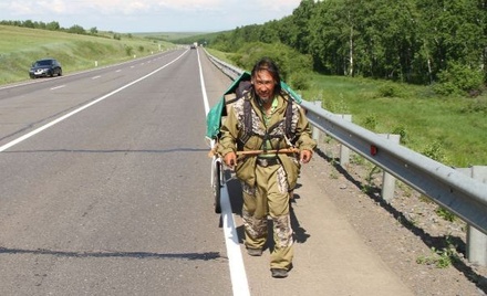 СМИ сообщили о задержании идущего в Москву шамана