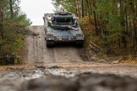 В Копенгагене заявили о совместной с Амстердамом передаче Киеву 14 танков Leopard 2