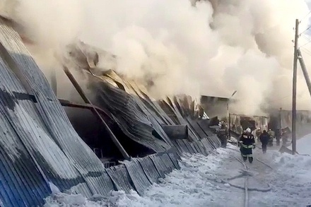 Роструд начал проверку после гибели 10 человек при пожаре под Новосибирском