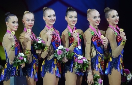 Сборная РФ победила в медальном зачете ЧМ по художественной гимнастике