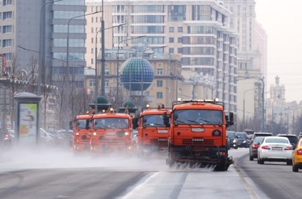 Дороги Москвы перед зимой помоют специальным шампунем