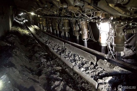 Из-за пожара на шахте в Кузбассе эвакуировали 114 рабочих