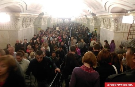 Закрытие участка Калужско-Рижской линии метро вызвало столпотворение 