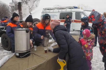 МЧС открыло полевые кухни во всех округах Москвы