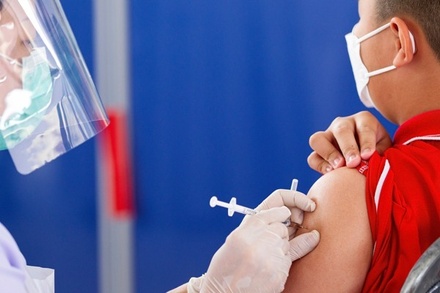 Вакцинация детей от 6 до 11 лет против коронавируса запланирована на следующую неделю