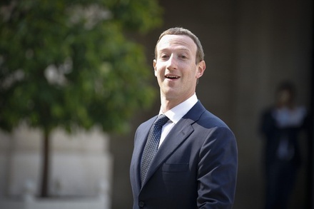 Марк Цукерберг не намерен уходить с поста главы Facebook