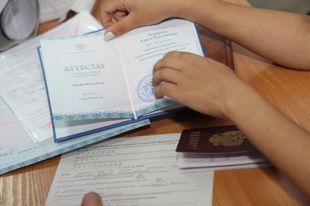 Российские школьники в этом году получат аттестаты без сдачи ЕГЭ