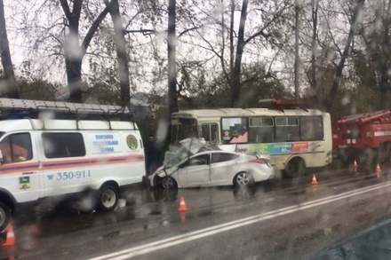 В Кузбассе два человека из свадебного кортежа погибли в ДТП