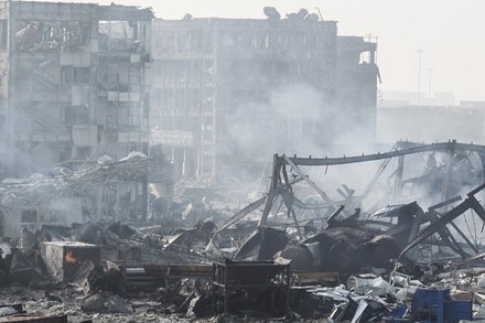 Число жертв взрыва на складе в Китае достигло 104 человек