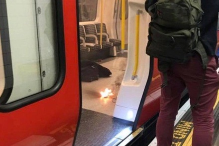 В метро Лондона взорвалась зарядка для телефона