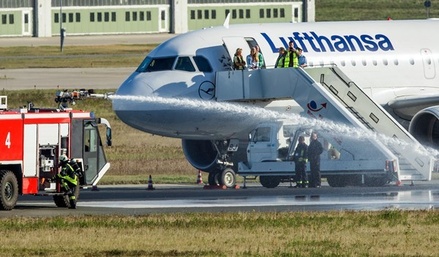 Самолёт Lufthansa экстренно сел в Канаде из-за задымления в салоне