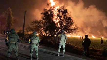 Число жертв взрыва на трубопроводе в Мексике увеличилось до 21
