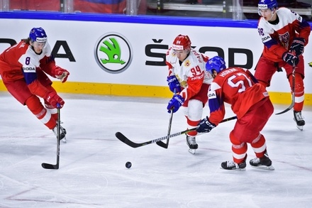 Сборная России проиграла Чехии в матче чемпионата мира по хоккею