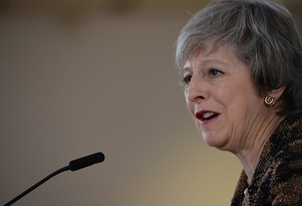 СМИ сообщили об угрозах британских министров Терезе Мэй массовыми отставками