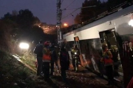 Число пострадавших в железнодорожной катастрофе в Каталонии выросло до 49