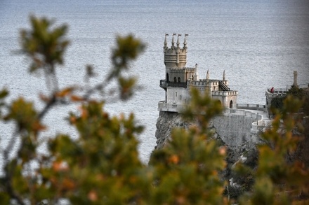 Иностранцам запретили владеть земельными участками в Крыму