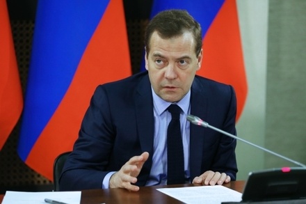 Дмитрий Медведев заявил, что нельзя допустить роста цен на лекарства