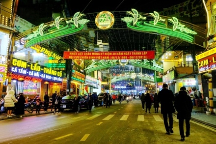 Туристические места курортного Нячанга во Вьетнаме решили закрыть из-за коронавируса