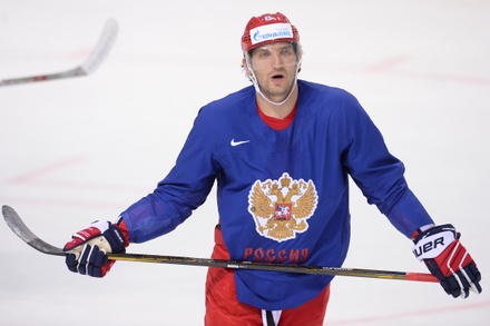 Александр Овечкин провёл первую тренировку со сборной РФ по хоккею