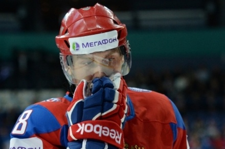Хоккеист Евгений Бирюков перенёс операцию после двойного перелома челюсти
