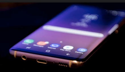 СМИ опубликовали фото новых флагманских смартфонов Samsung Galaxy S9 и S9+