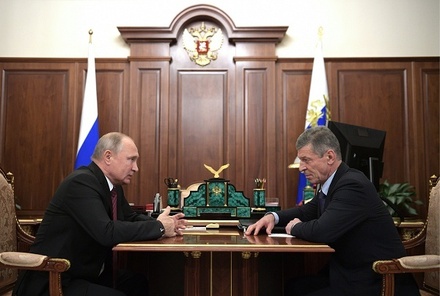 Козак доложил Путину о работе по сдерживанию цен на нефтепродукты