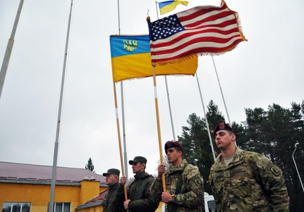 США заявили о намерении продолжить оказывать военную помощь Украине