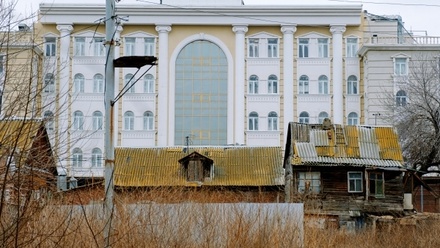 Более 30 тысяч жителей Астраханской области остались без света из-за ураганного ветра