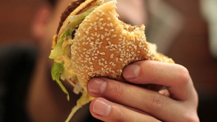 Глава Роспотребнадзора назвала McDonald’s ответственным за здоровье детей