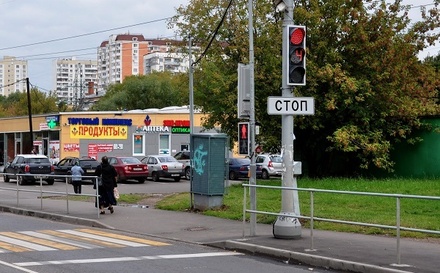 В Москве решили разукрасить светофорные шкафы