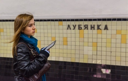 Московское метро временно изменило режим работы станции «Лубянка»