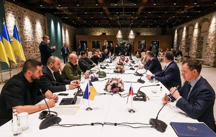 Политолог сочла формальностью переговоры в Стамбуле: судьбу Украины будут решать не там