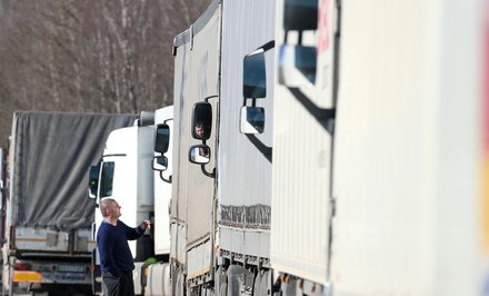 На белорусской границе в сторону ЕС скопилось около 5,3 тысячи фур
