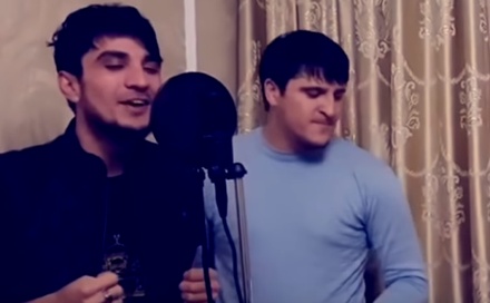 В Чечне задержали братьев-музыкантов за исполнение песен «сомнительного содержания»