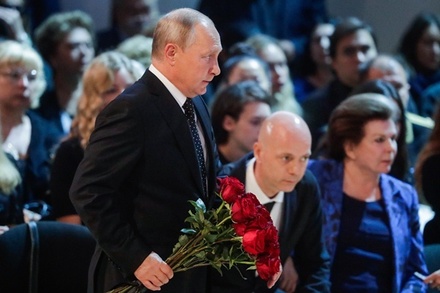 Владимир Путин прибыл на церемонию прощания с Иосифом Кобзоном