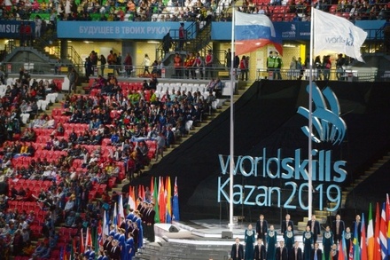 Владимир Путин прибыл в Казань на церемонию закрытия чемпионата WorldSkills