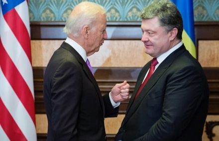 Вашингтон пригрозил Киеву лишением поддержки из-за коррупции