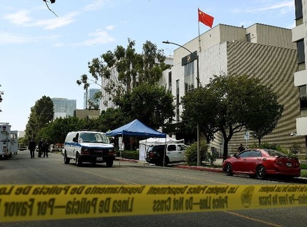 Мужчина открыл огонь возле консульства КНР в Лос-Анджелесе