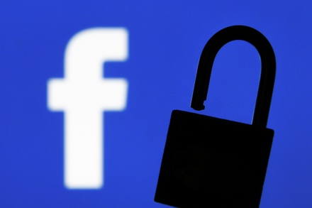 Роскомнадзор ждёт от Facebook объяснений блокировки аккаунтов