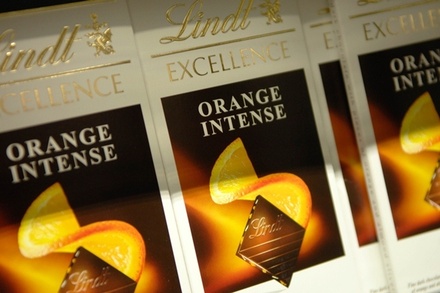 Компания Lindt ответила на обвинения о различиях в составе шоколада в РФ и ЕС