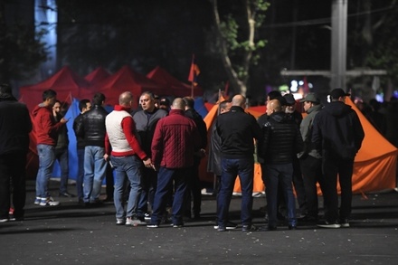 Полиция Армении задержала 125 человек на акции протеста в центре Еревана